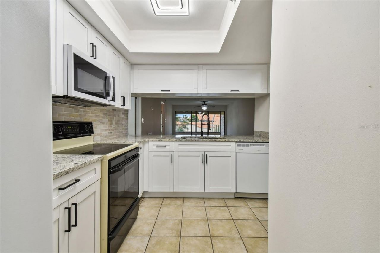 4800 Brittany Drive S, Unit 102, Saint Petersburg, FL 33715 Photo