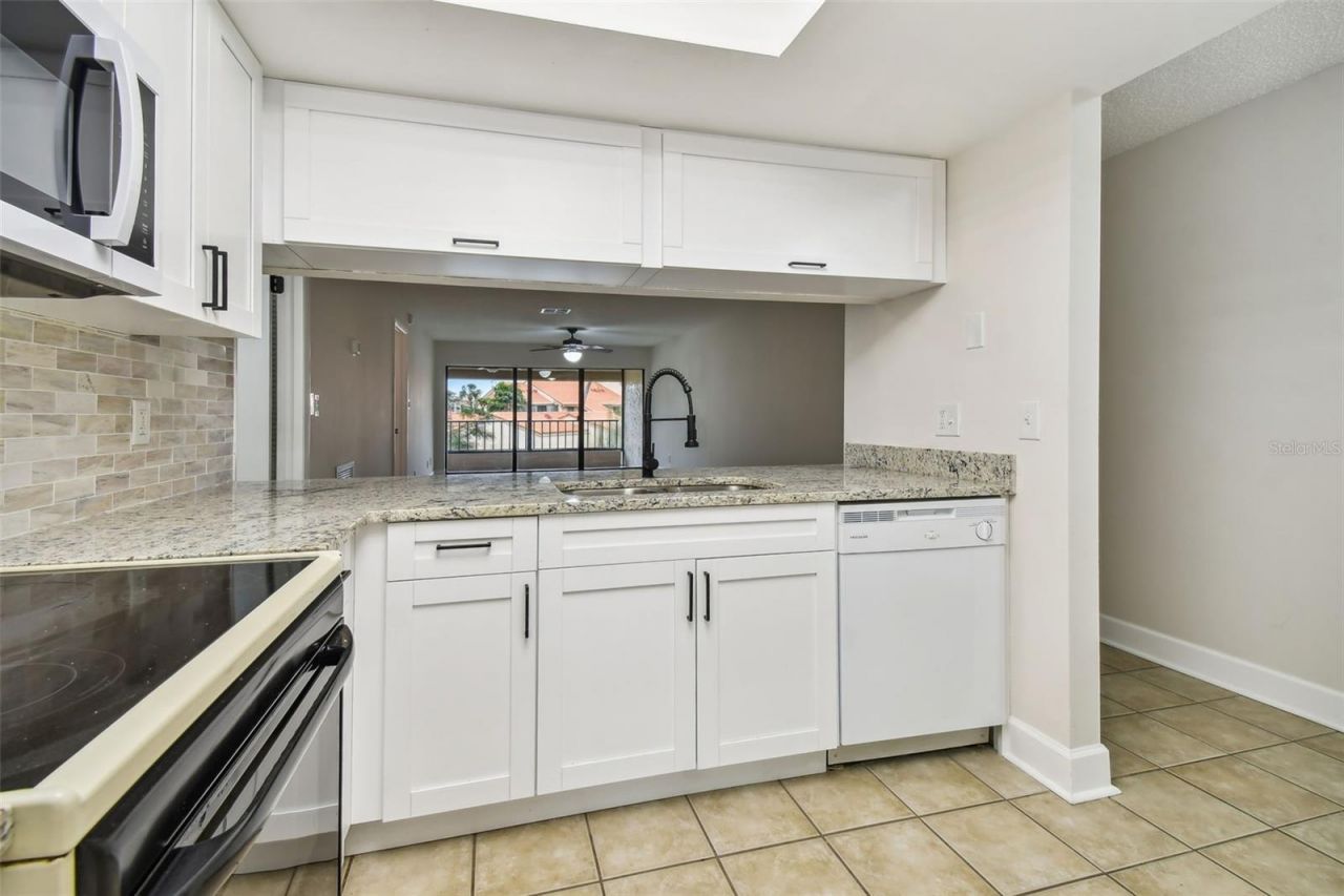 4800 Brittany Drive S, Unit 102, Saint Petersburg, FL 33715 Photo