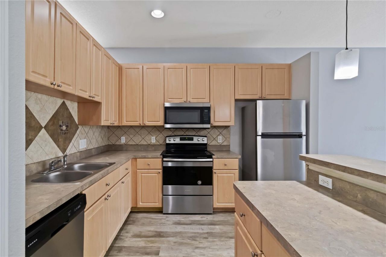 5214 60th Drive E, Bradenton, FL 34203 Photo