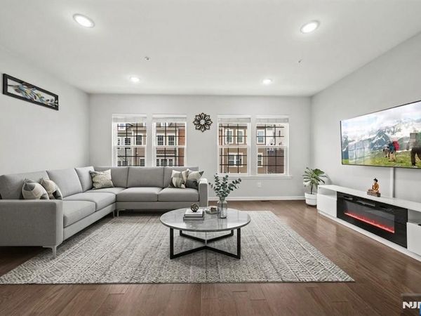 129 Truman Drive, WOOD RIDGE, NJ 07075