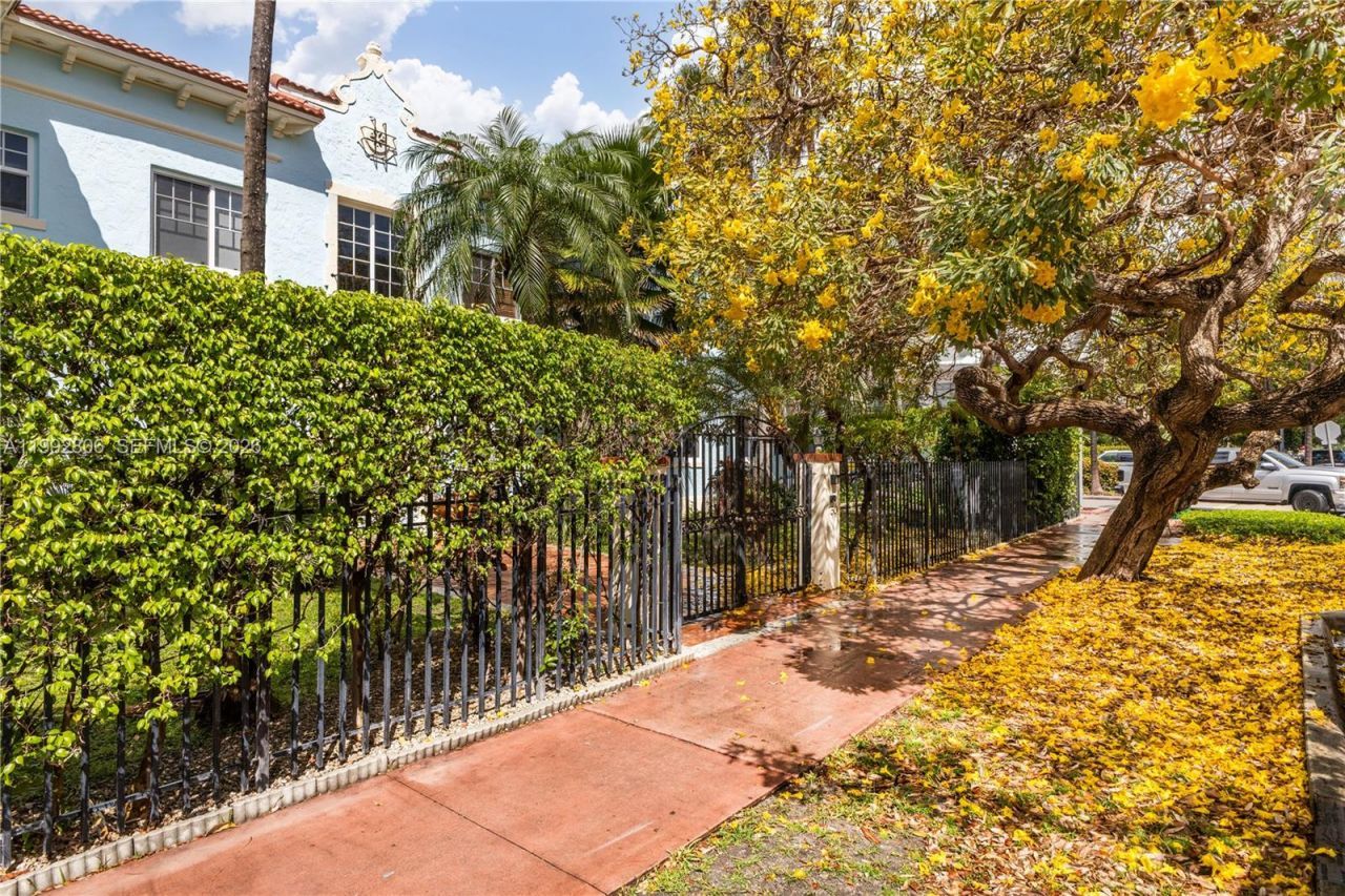 750 Pennsylvania Ave, Unit 3, Miami Beach, FL 33139 Photo