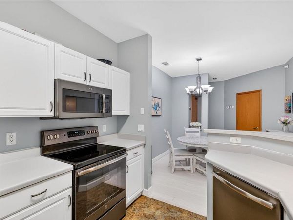 10 Kings Mill Circle, Unit 309, Madison, WI 53718