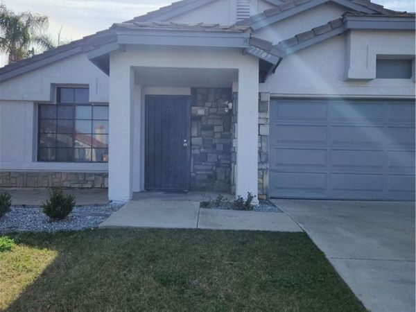 27709 Camino Donaire, Menifee, CA 92585