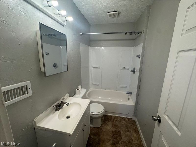 3207 W 121st Street , Cleveland, OH 44111 Photo 7