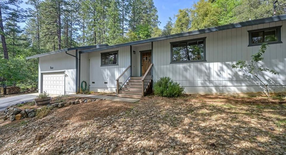 15358 Sky Pines Rd, Grass Valley, CA 95949 Photo