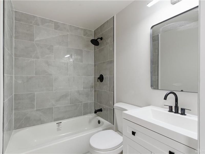 10124 S Cliff Swallow Court, Miamisburg, OH 45342 Photo 33