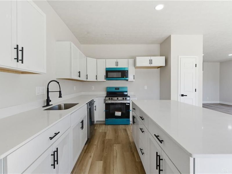 10124 S Cliff Swallow Court, Miamisburg, OH 45342 Photo 6