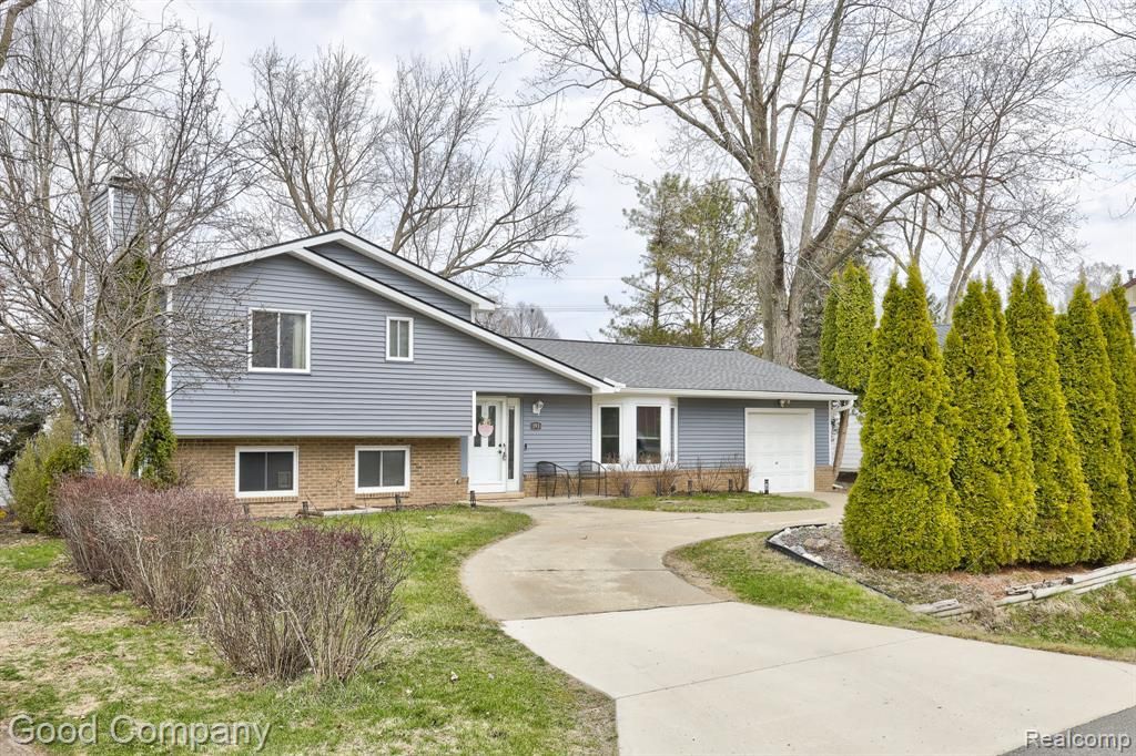193 Linhart Street, Novi, MI 48377 Main Photo