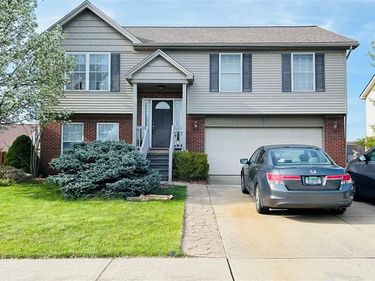 29490 Hunter St, Brownstown Twp, MI 48183
