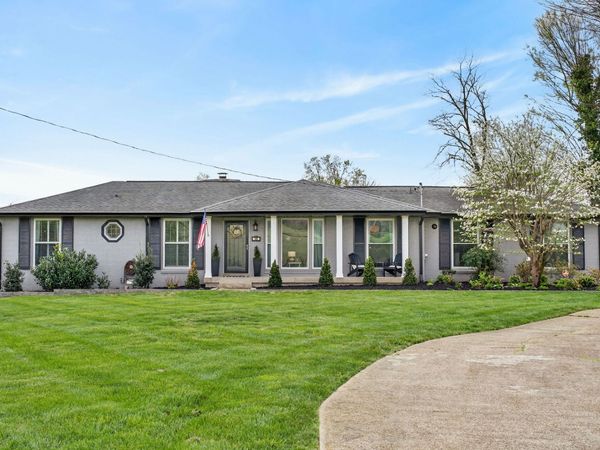 128 East Dr, Hendersonville, TN 37075