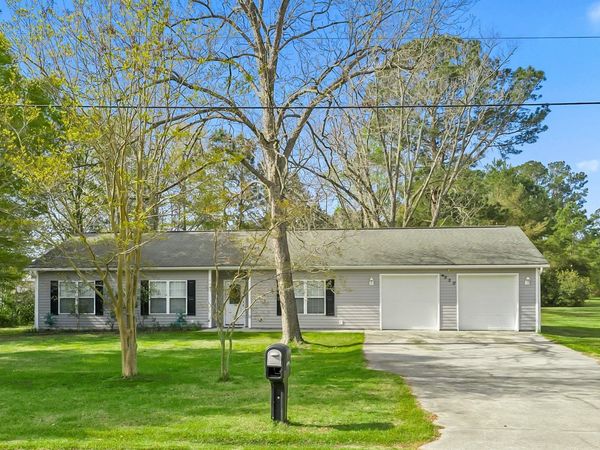 4650 Holly St. , Loris, SC 29569
