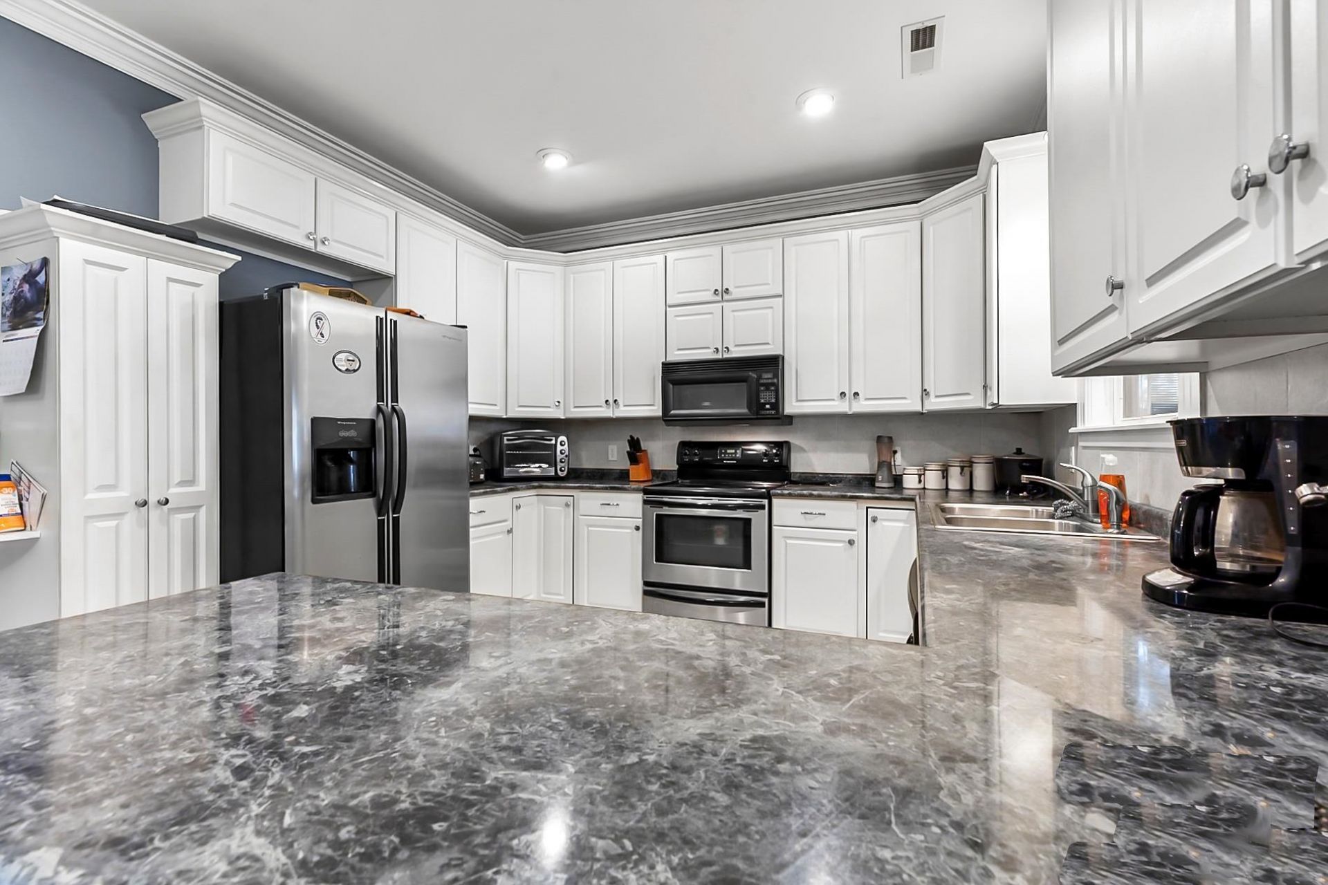 4650 Holly St.  Photo 12