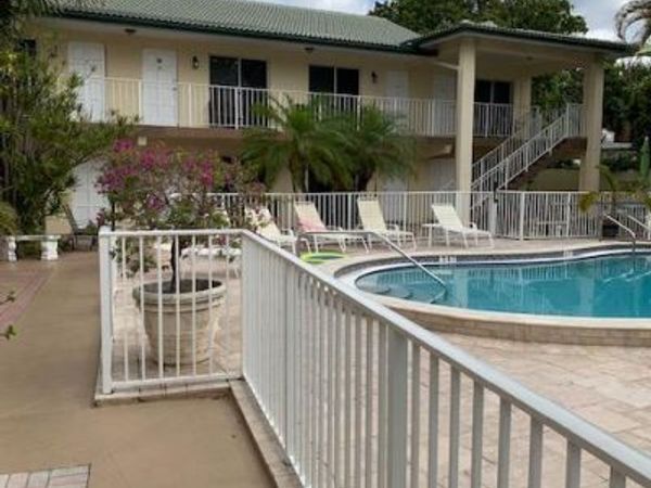 1907 NE 2nd Street, Unit 6, Deerfield Beach, FL 33441
