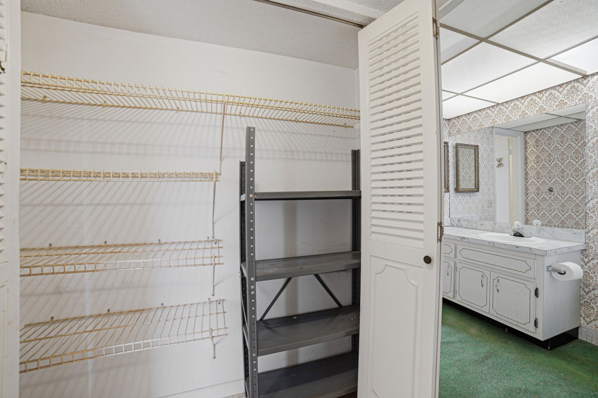 2861 NW 47th Terrace, Unit 305b, Lauderdale Lakes, FL 33313 Photo