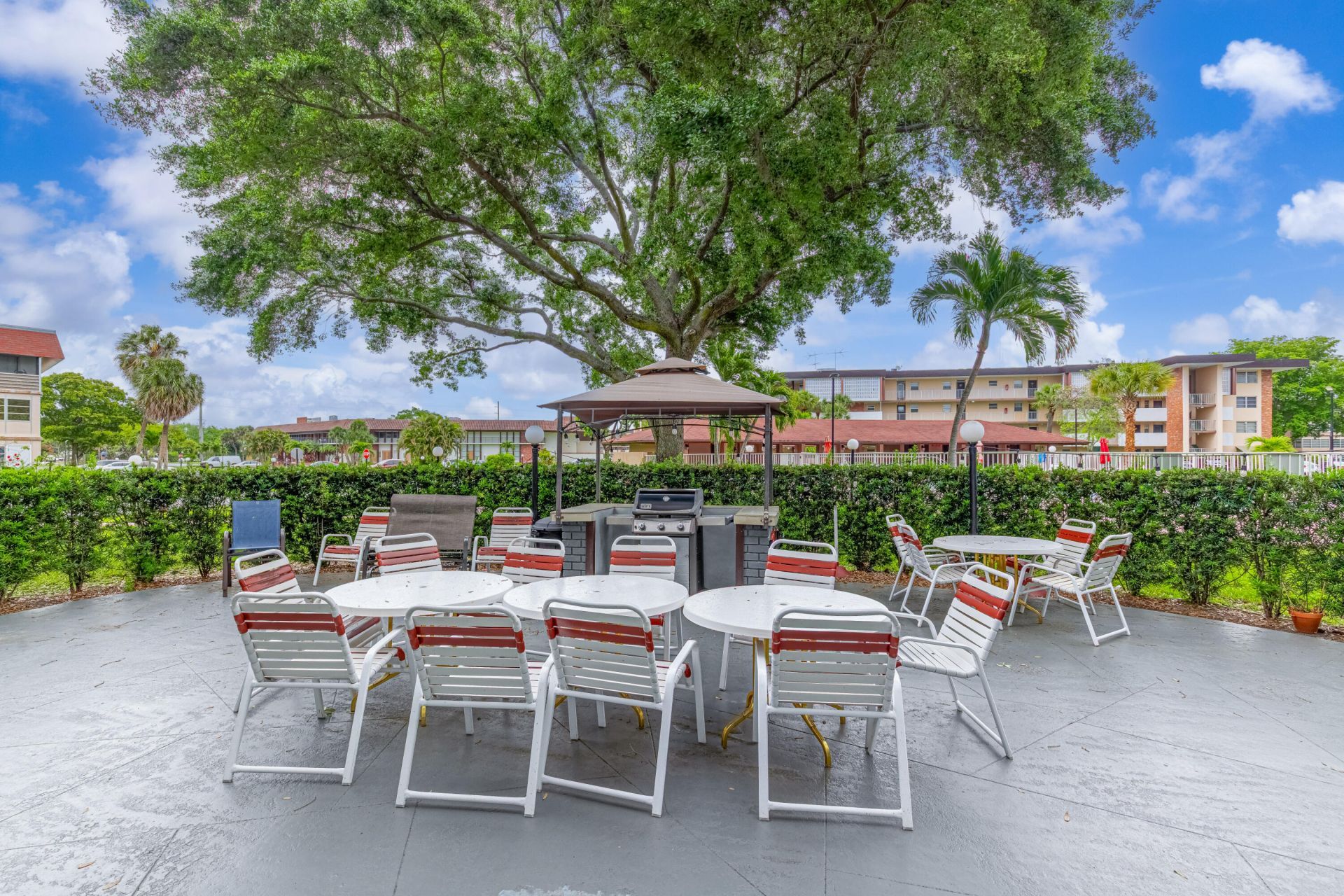 2861 NW 47th Terrace, Unit 305b, Lauderdale Lakes, FL 33313 Photo