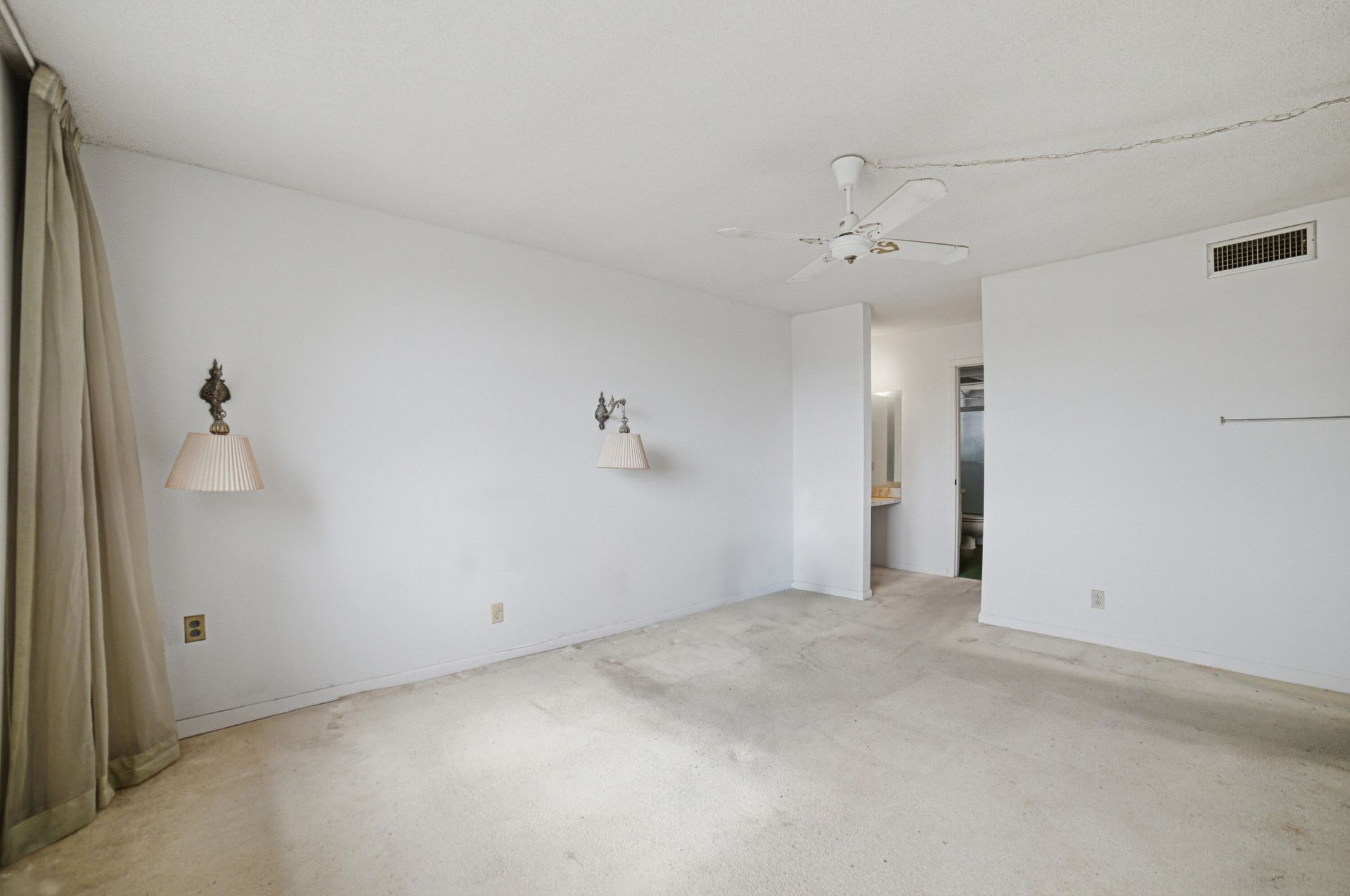 2861 NW 47th Terrace, Unit 305b, Lauderdale Lakes, FL 33313 Photo