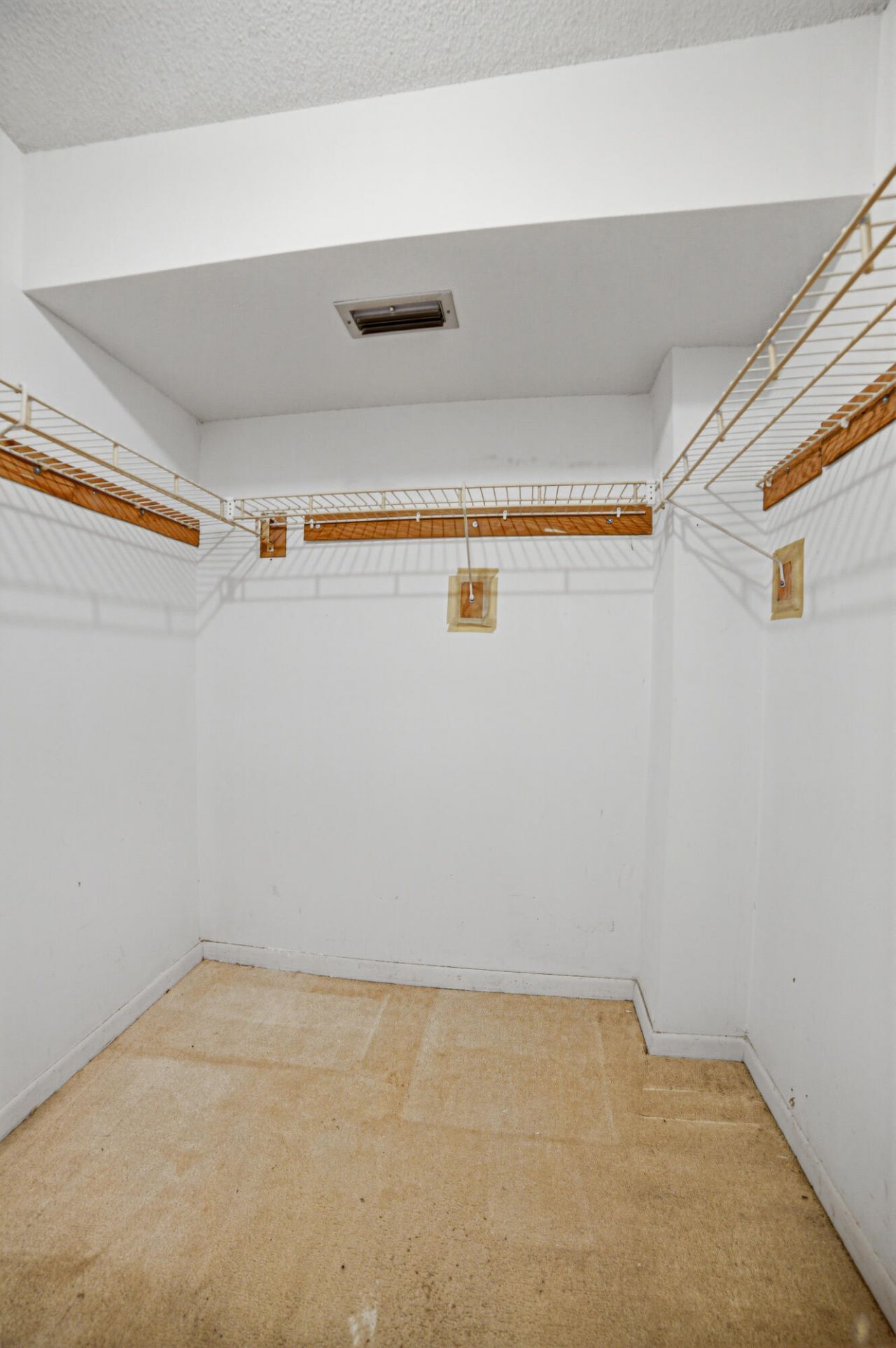 2861 NW 47th Terrace, Unit 305b, Lauderdale Lakes, FL 33313 Photo