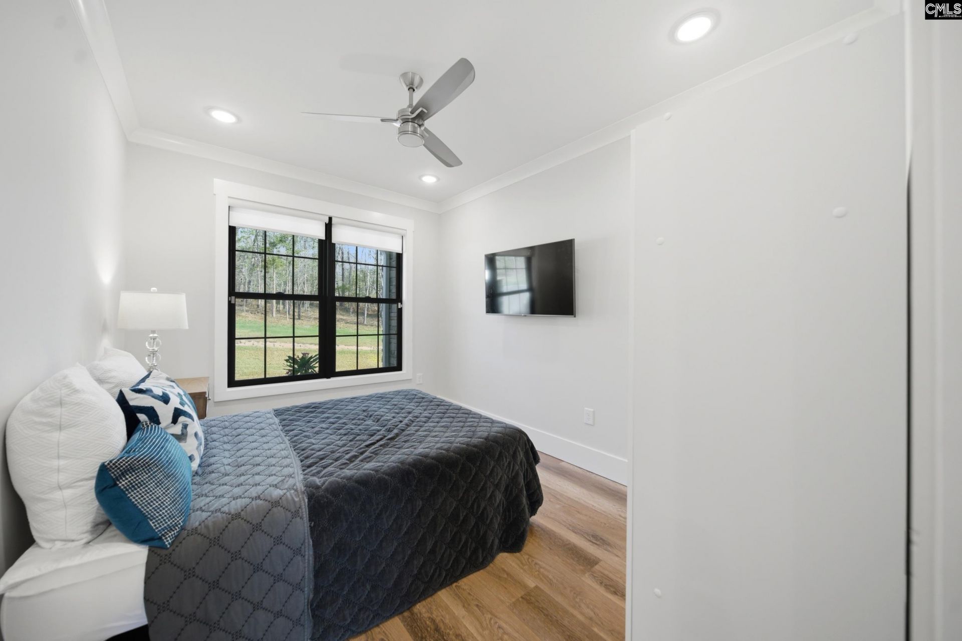 80 Lake Carole Court  Photo 24