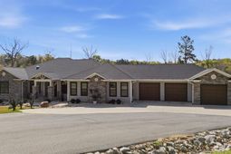 80 Lake Carole Court  photo 4