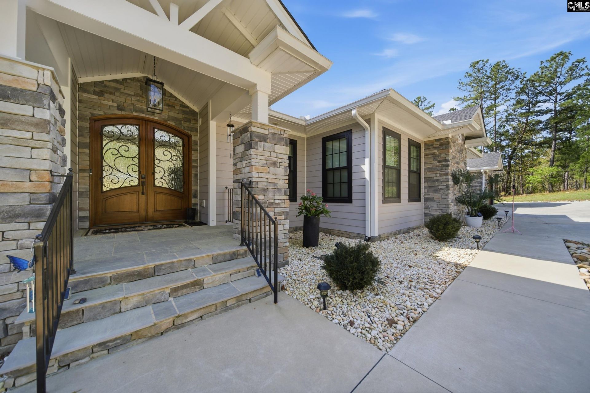 80 Lake Carole Court  Photo 4