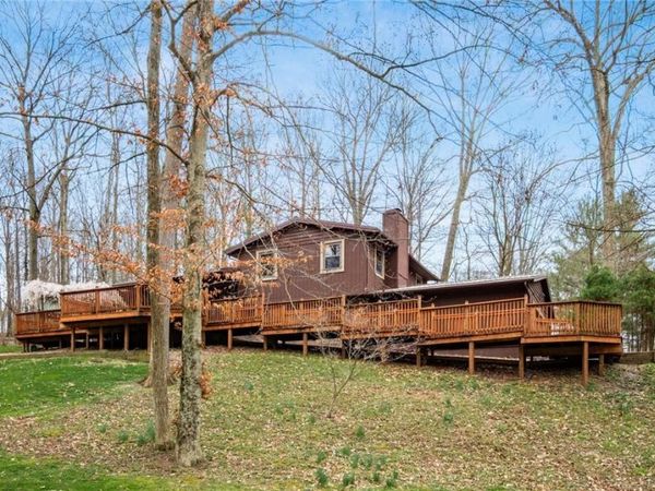 2930 Tarkman Drive, Nashport, OH 43830