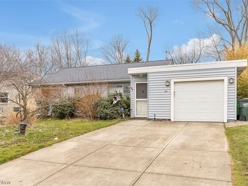 1231 Ranchland Drive, Mayfield Heights, OH 44124 Photo 2