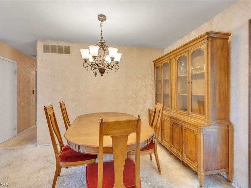 1231 Ranchland Drive, Mayfield Heights, OH 44124 Photo 6