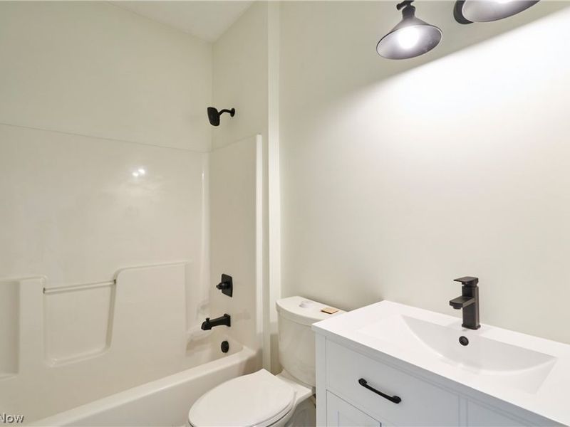 526 Paolo Circle NW, Canton, OH 44709 Photo 20