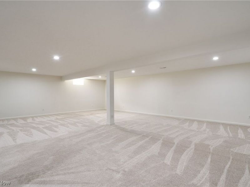 526 Paolo Circle NW, Canton, OH 44709 Photo 22