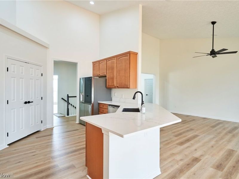 526 Paolo Circle NW, Canton, OH 44709 Photo 9