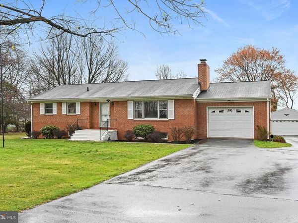 1396 S KING STREET, LEESBURG, VA 20175