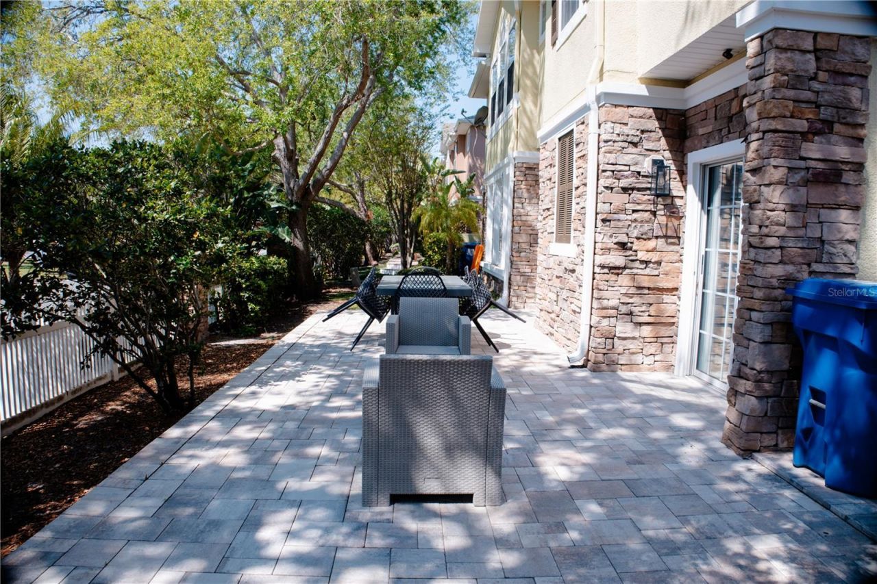 542 51st Avenue N, Saint Petersburg, FL 33703 Photo