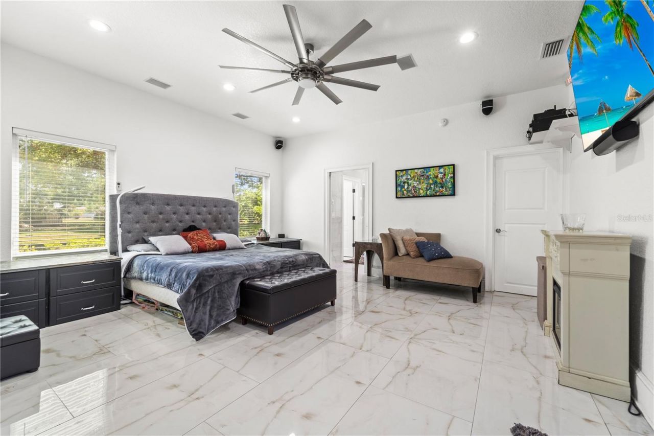 2520 Gomaz Way S, Saint Petersburg, FL 33712 Photo