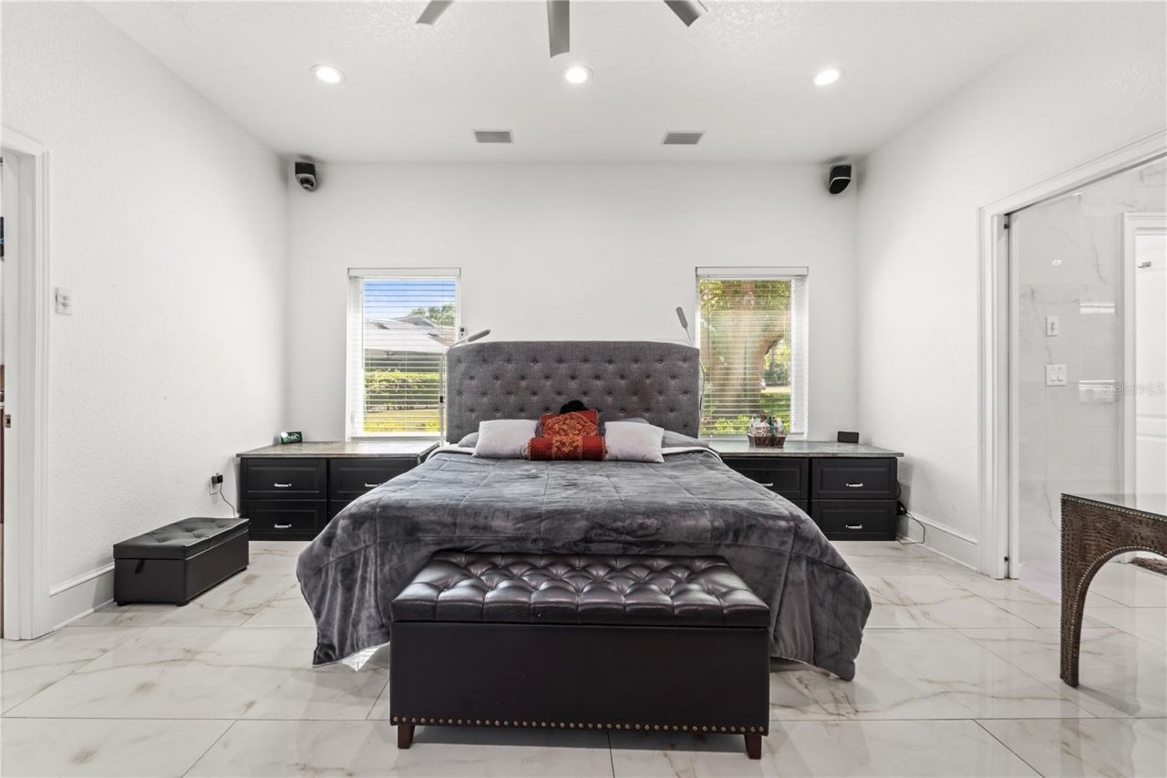 2520 Gomaz Way S, Saint Petersburg, FL 33712 Photo