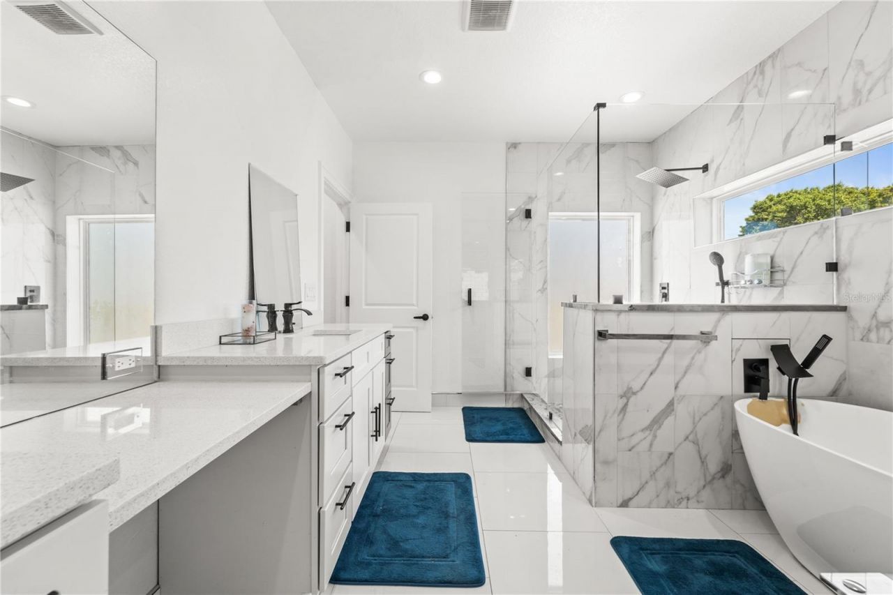 2520 Gomaz Way S, Saint Petersburg, FL 33712 Photo