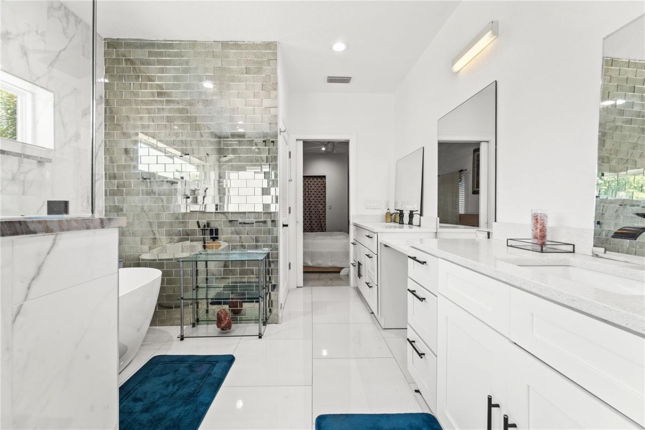 2520 Gomaz Way S, Saint Petersburg, FL 33712 Photo