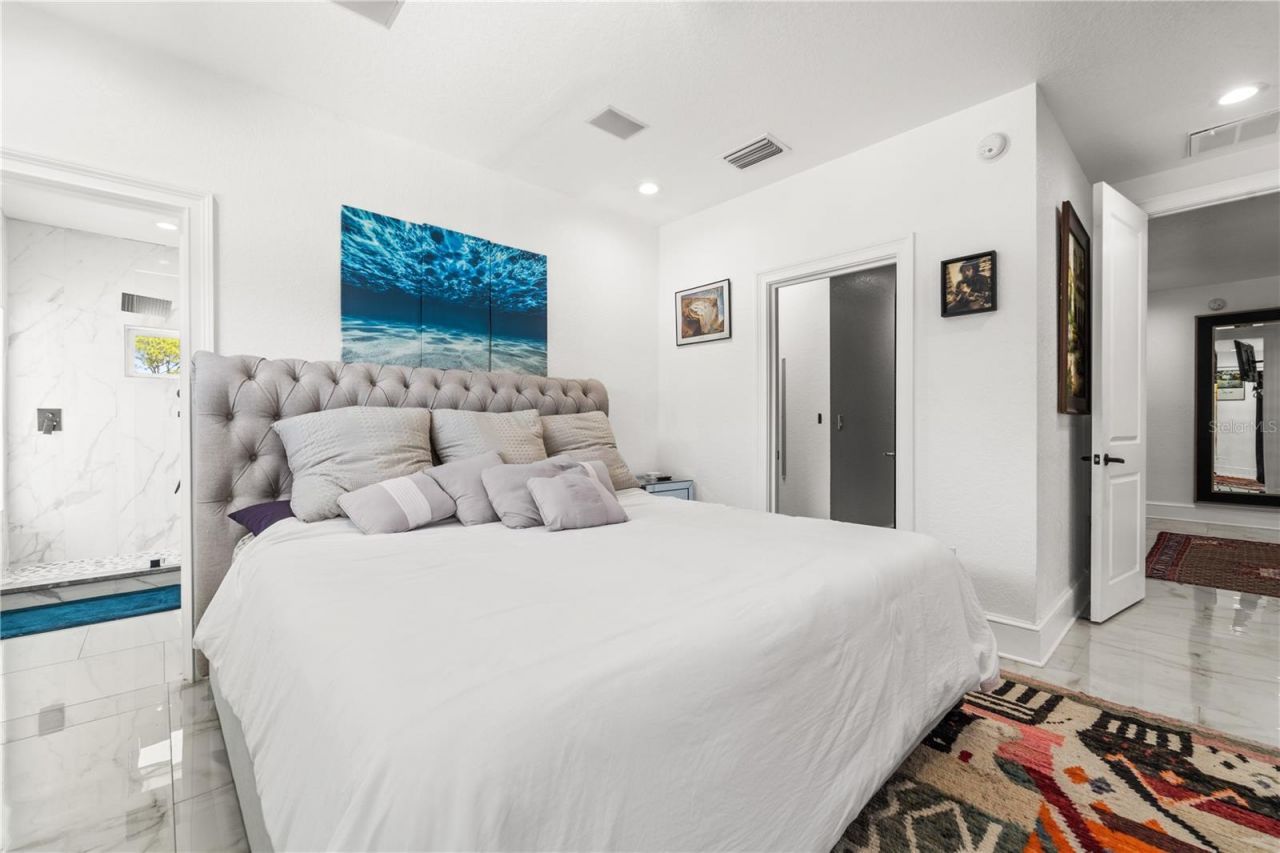 2520 Gomaz Way S, Saint Petersburg, FL 33712 Photo