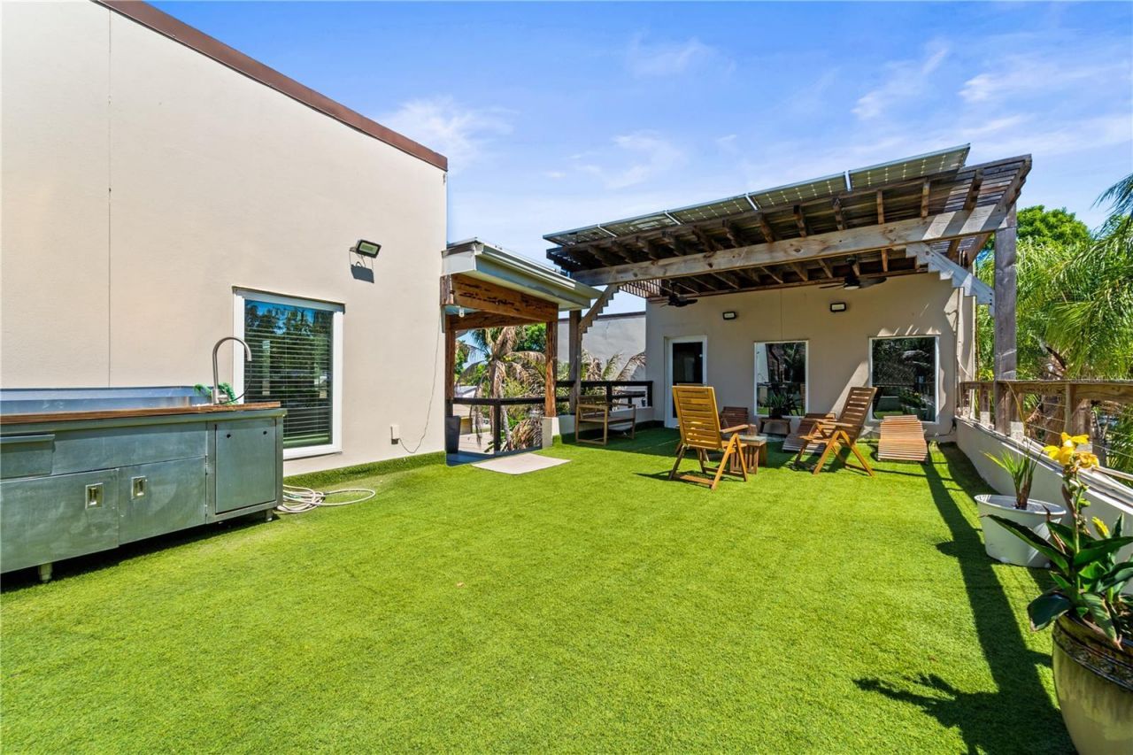 2520 Gomaz Way S, Saint Petersburg, FL 33712 Photo