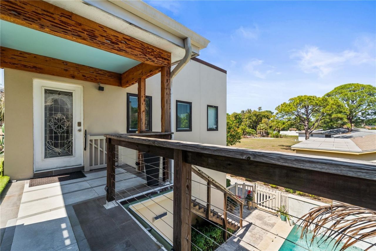 2520 Gomaz Way S, Saint Petersburg, FL 33712 Photo