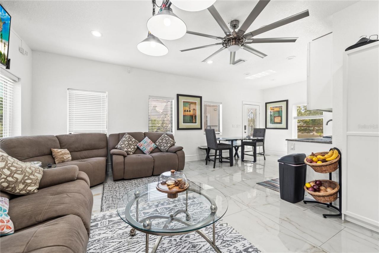 2520 Gomaz Way S, Saint Petersburg, FL 33712 Photo