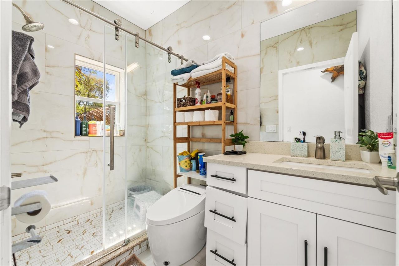 2520 Gomaz Way S, Saint Petersburg, FL 33712 Photo