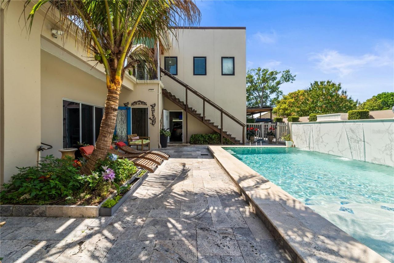 2520 Gomaz Way S, Saint Petersburg, FL 33712 Photo