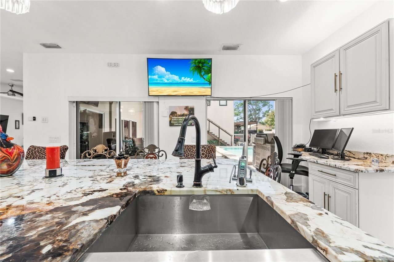 2520 Gomaz Way S, Saint Petersburg, FL 33712 Photo