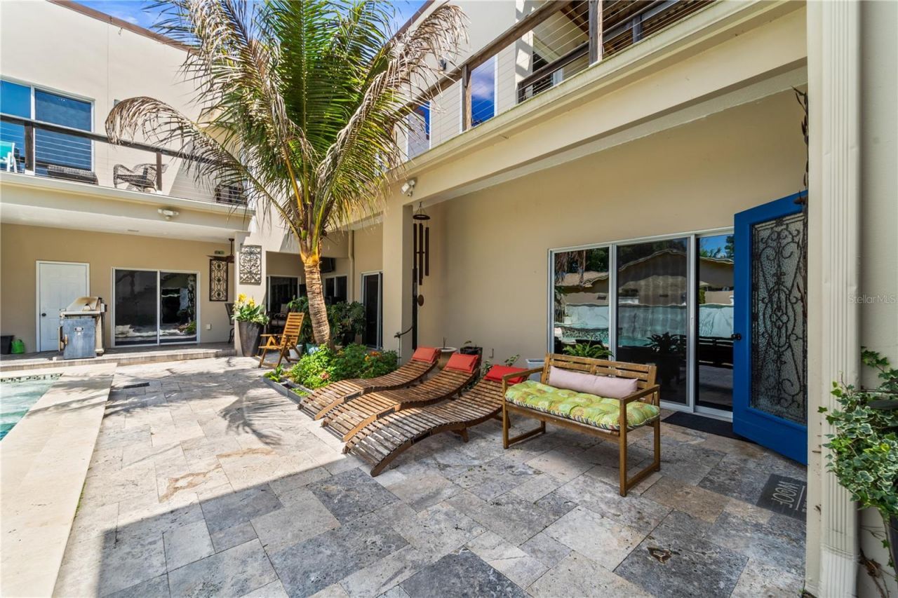 2520 Gomaz Way S, Saint Petersburg, FL 33712 Photo