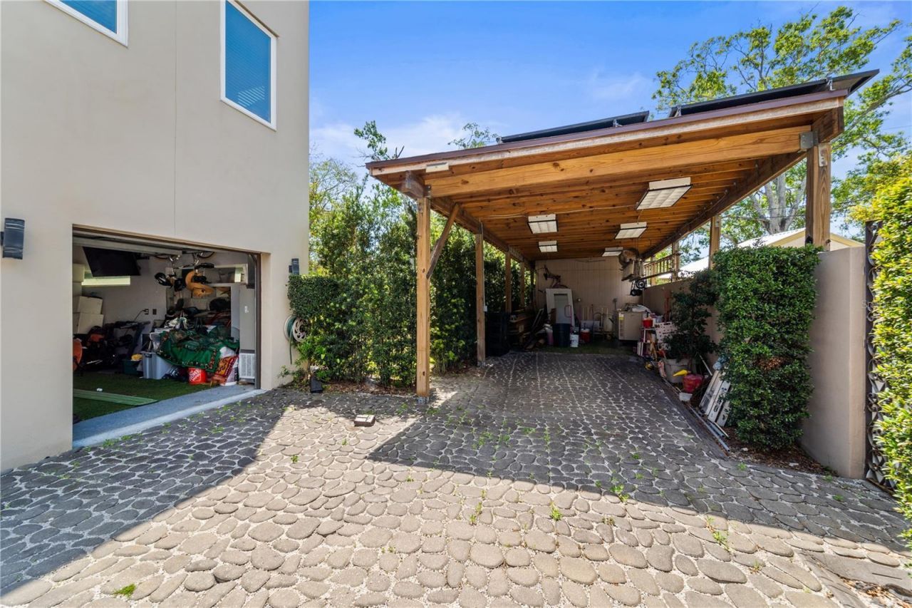 2520 Gomaz Way S, Saint Petersburg, FL 33712 Photo