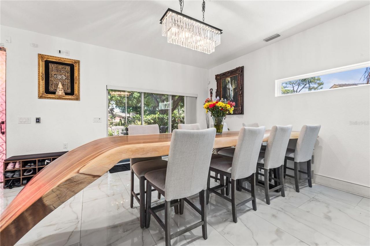 2520 Gomaz Way S, Saint Petersburg, FL 33712 Photo