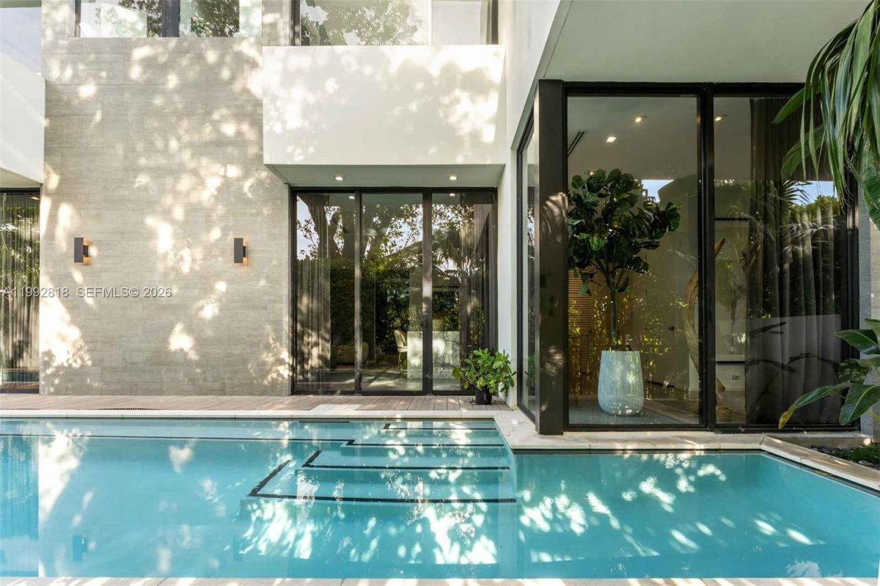 121 2nd Dilido Ter. Share A , Miami Beach, FL 33139 Photo