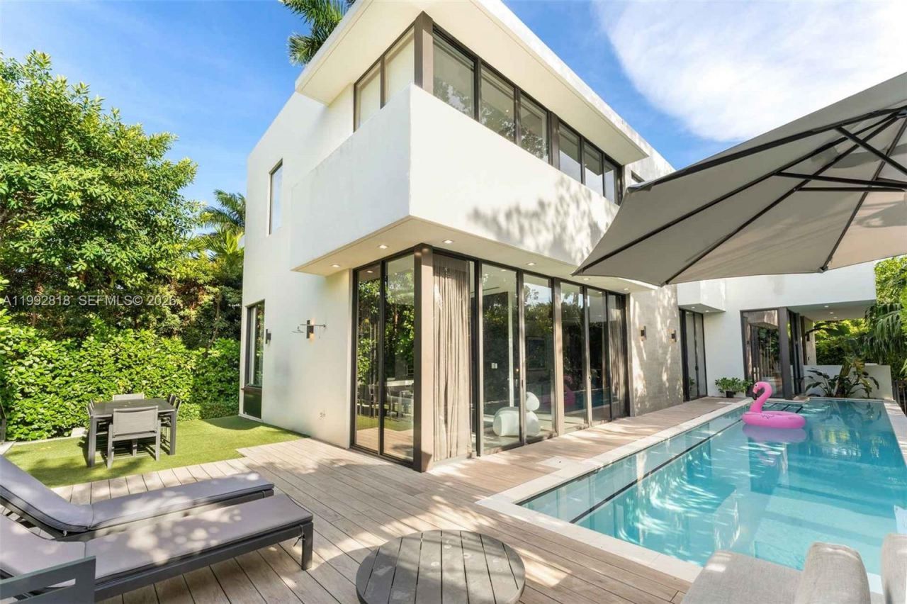 121 2nd Dilido Ter. Share A , Miami Beach, FL 33139 Photo