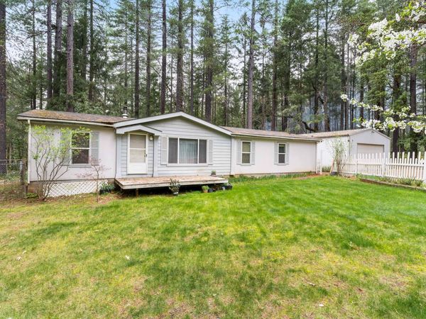 110 Falling Leaf Drive, Selma, OR 97538