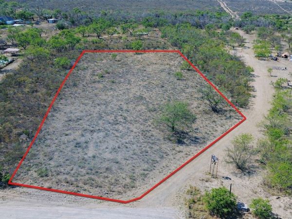 531 Mela Garcia, Eagle Pass, TX 78852